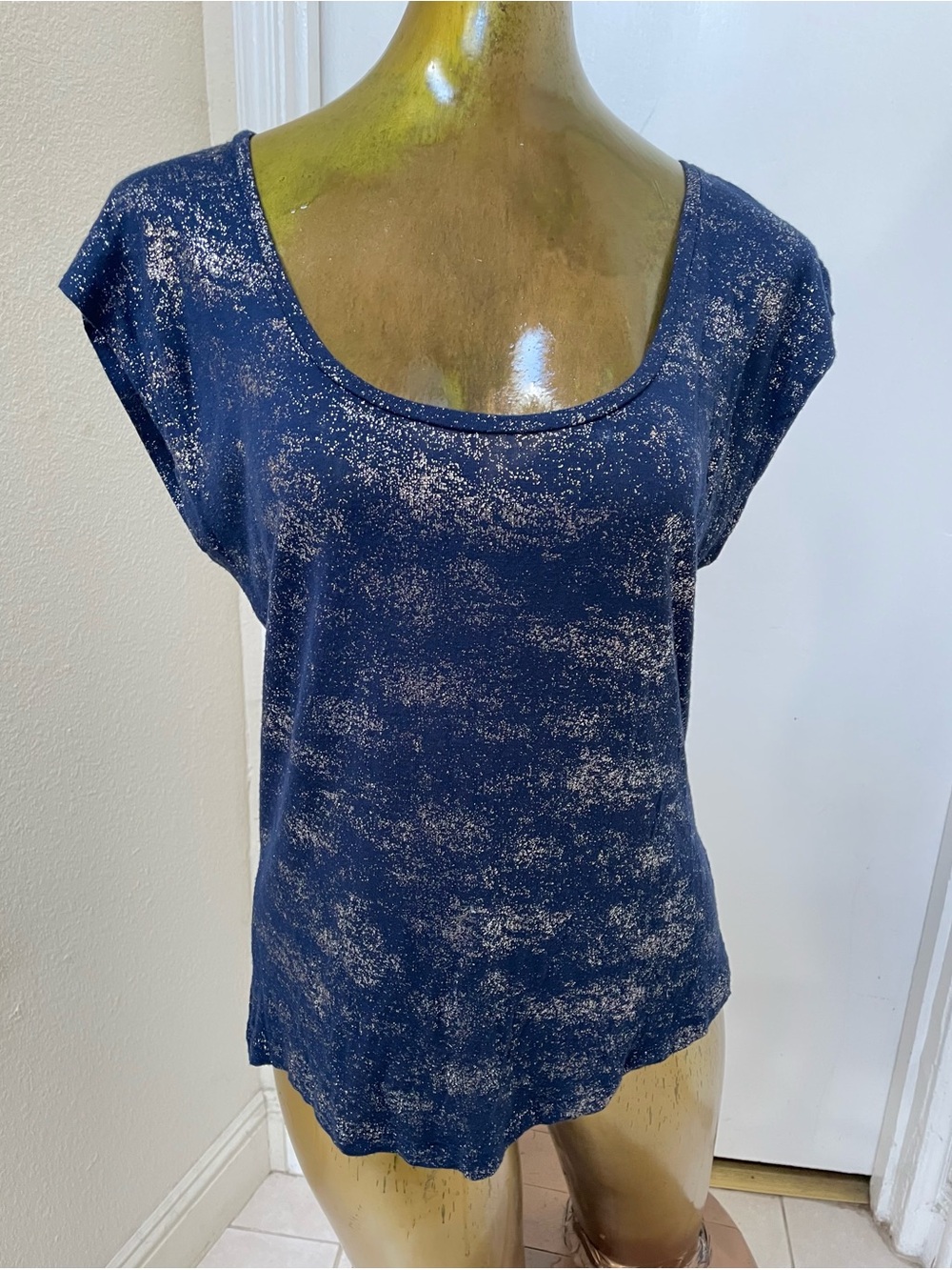 Jennifer Lopez Navy Scoop Neck Short Sleeve Top with Silver Metallic Sparkle